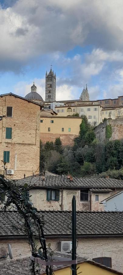 Appartamento A Due Passi Da Piazza Del Campo Siena Bagian luar foto