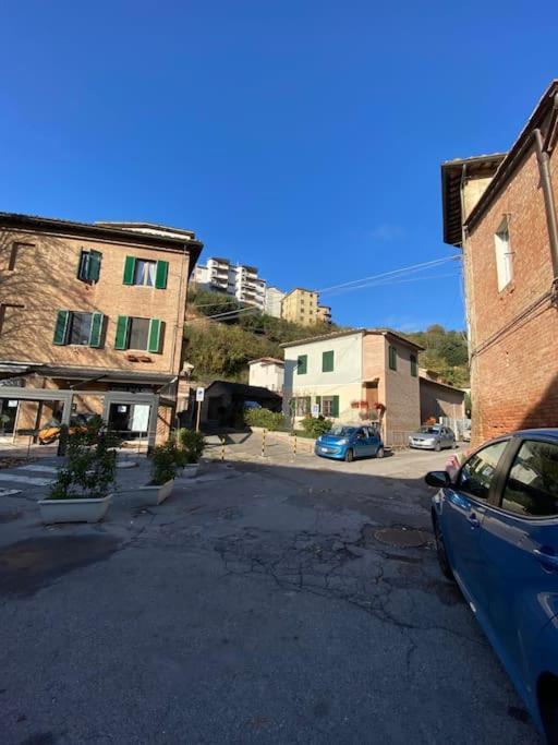 Appartamento A Due Passi Da Piazza Del Campo Siena Bagian luar foto