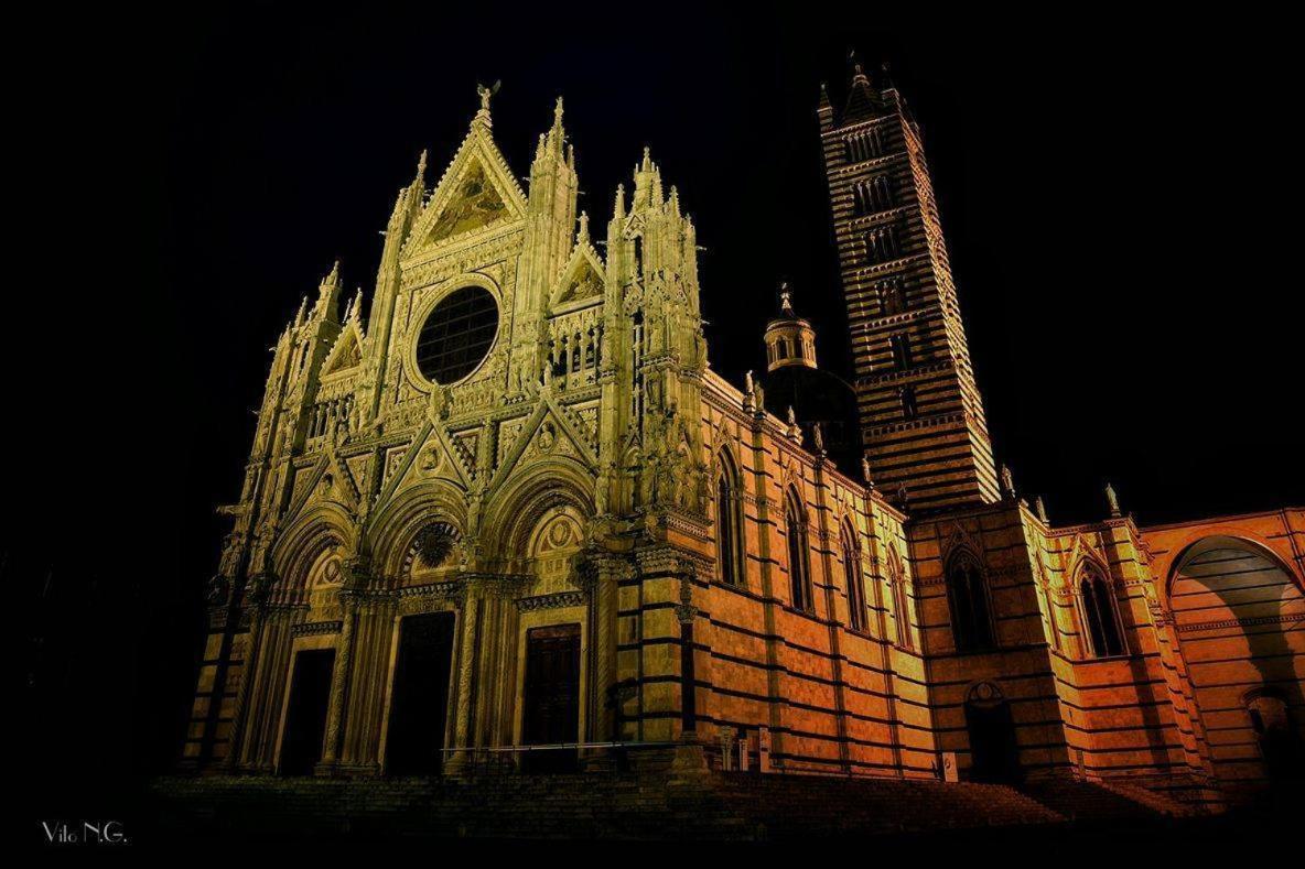 Appartamento A Due Passi Da Piazza Del Campo Siena Bagian luar foto
